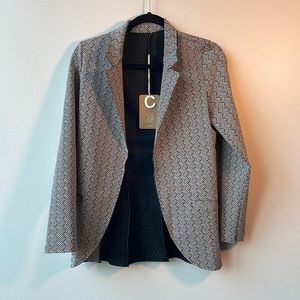 *From Italy* NWT Geometric Blazer
